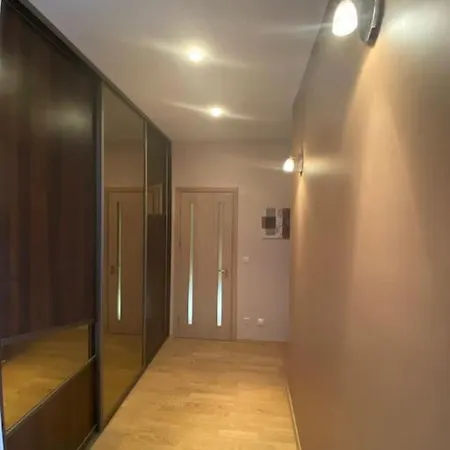 Feel Good At In Apartment